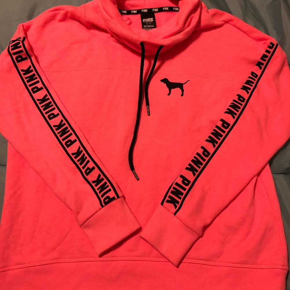 🎆Pink VS Cowl Neck Hoodie.